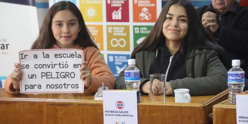 EL DESAMPARO DE LA CIUDADANIA: UNA BANCA DEL CIUDADANO Y ONCE NOTAS SIN RESPUESTAS EN GENERAL ALVEAR