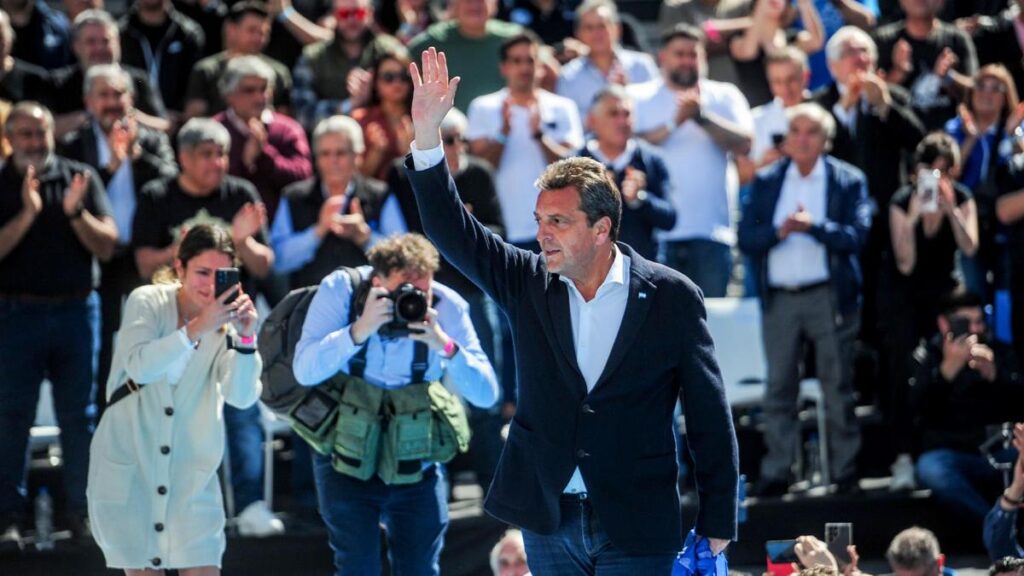 MASSA LLEGA AL DEBATE CON UN TRIUNFO POLÍTICO TRAS LA SANCIÓN DE GANANCIAS