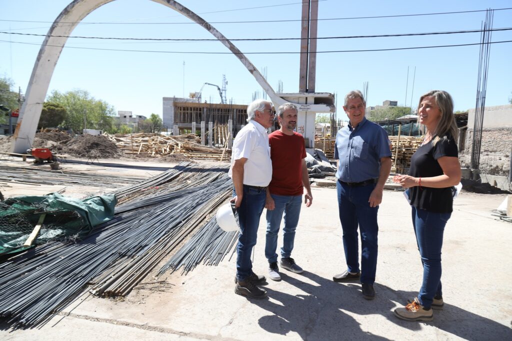 LA OBRA DE LA EX TERMINAL DE SAN RAFAEL AVANZA EN TIEMPO Y FORMA
