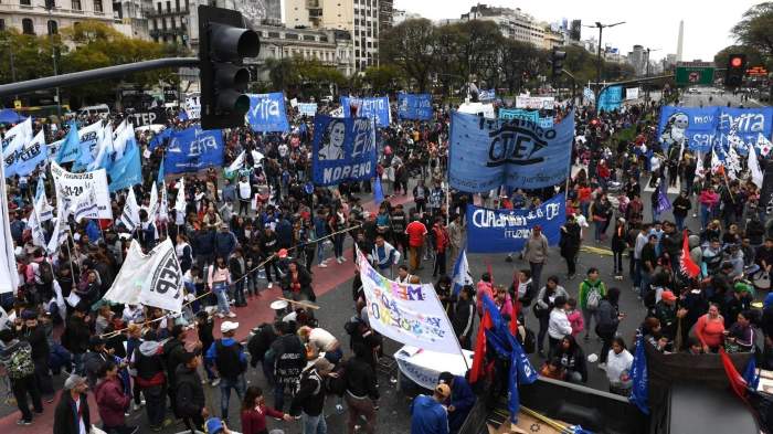 EL GOBIERNO NACIONAL DARÁ DE BAJA 27 MIL PLANES SOCIALES
