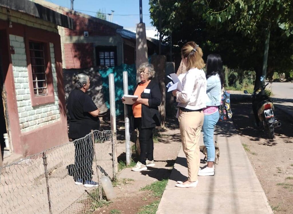 «ENTREVISTA EN TU BARRIO», UN PROGRAMA QUE SE ACERCA A LOS MALARGÜINOS
