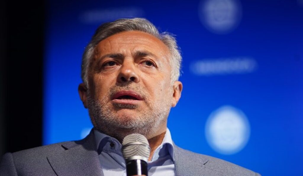 MILEI PARTIÓ LA UCR: CORNEJO SE ALINEÓ CON MACRI, Y COBOS CON MANES Y NOSIGLIA