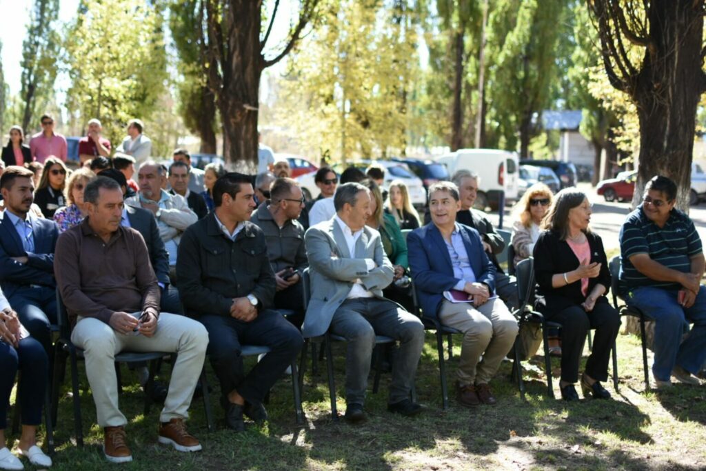 DOS DÉCADAS FORMANDO EMPRENDEDORES