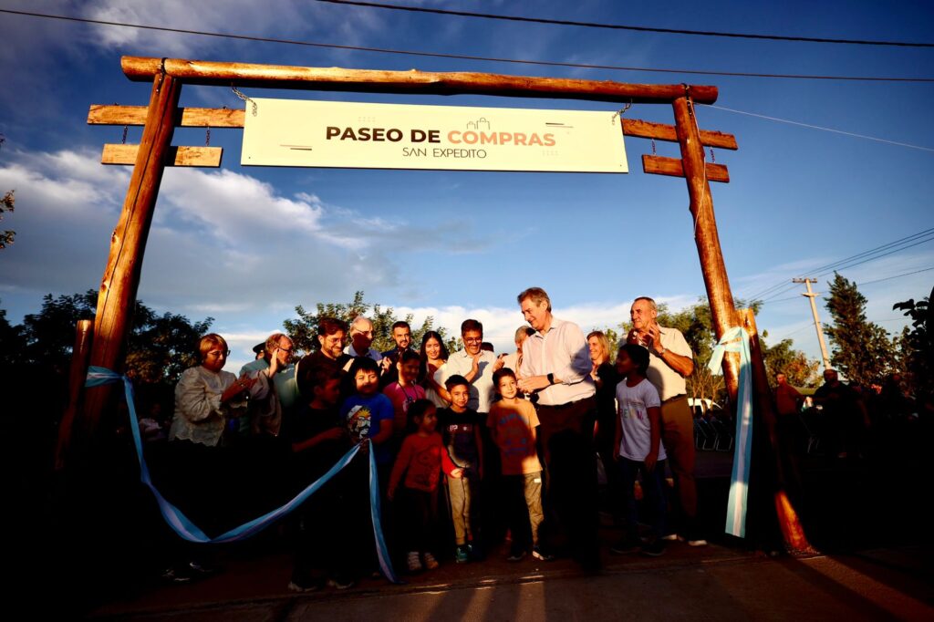 Monte Comán tiene un paseo de compras en San Expedito