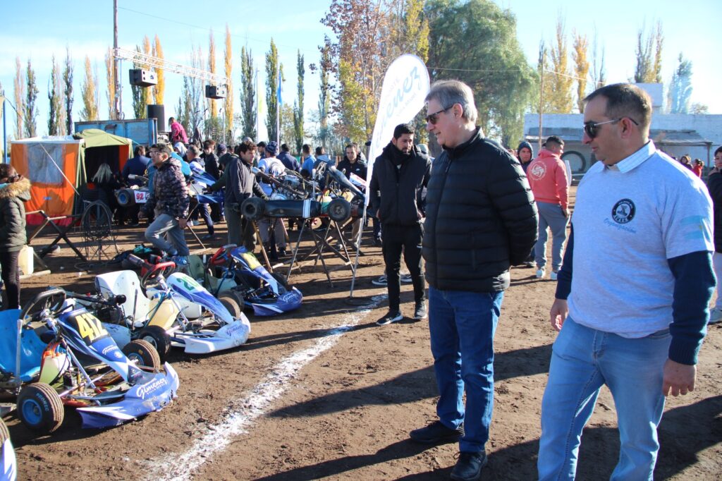 OMAR FÉLIX PARTICIPÓ DE LA INAUGURACIÓN DEL NUEVO KARTÓDROMO DE VILLA ATUEL