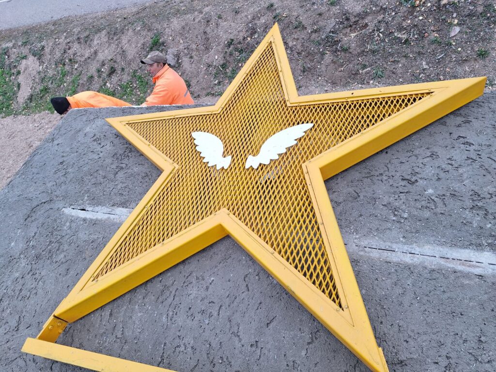 SE INAUGURA EL MEMORIAL EN HOMENAJE A LOS “ÁNGELES DE LA CUESTA” EN CUADRO BENEGAS