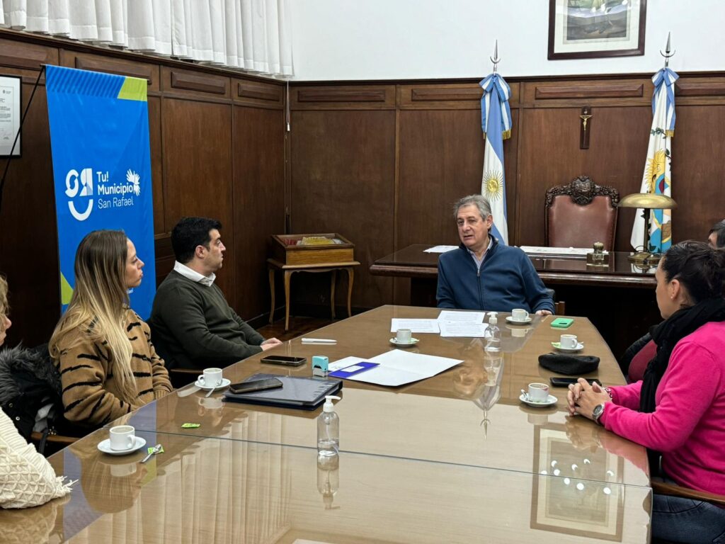 SE BRINDA SEGURIDAD JURÍDICA A VECINOS QUE RESIDEN EN TERRENOS FISCALES