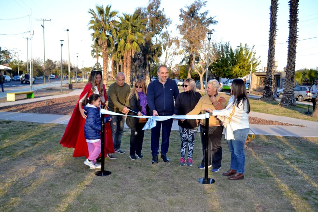 Stevanato inauguró uno de los paseos más emblemáticos de Maipú