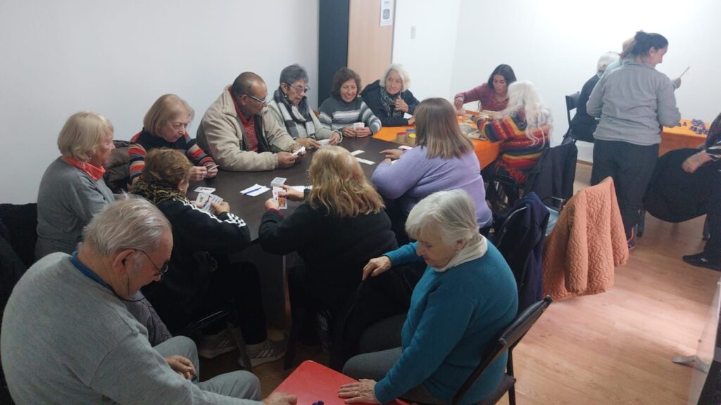 IMPORTANTE ESPACIO PARA ADULTOS MAYORES
