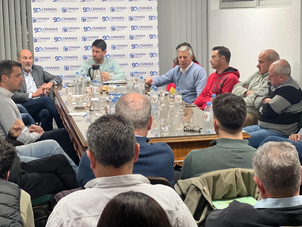GENERAL ALVEAR: ENTRE REUNIONES DESENCONTRADAS Y DULCES DESATINOS