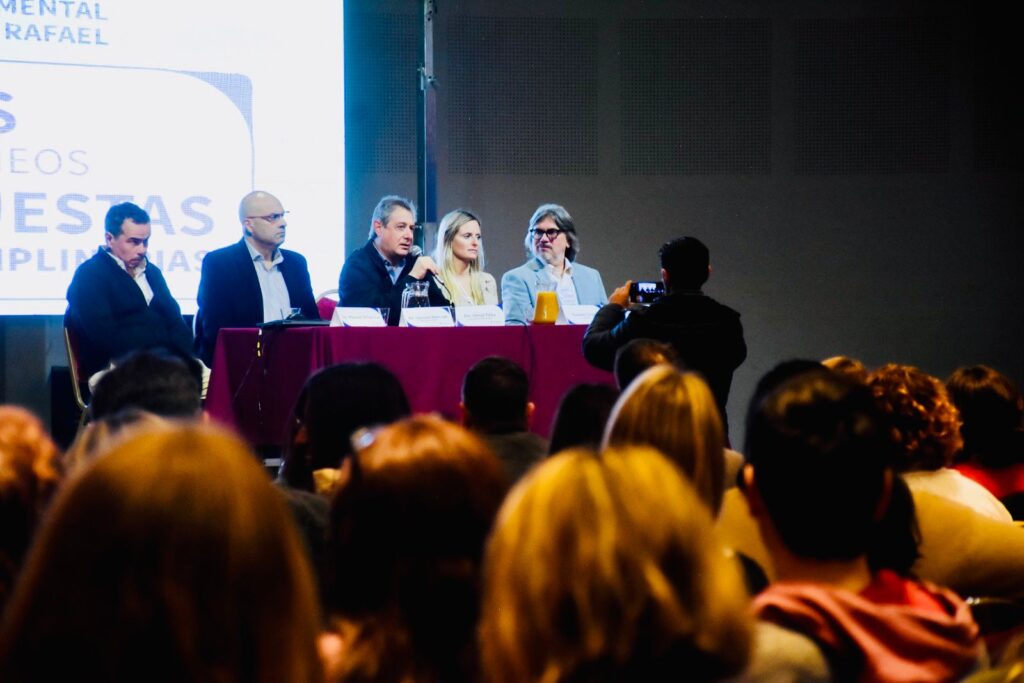 OMAR FÉLIX ENCABEZÓ LA APERTURA DEL PRIMER CONGRESO DE SALUD MENTAL DE SAN RAFAEL