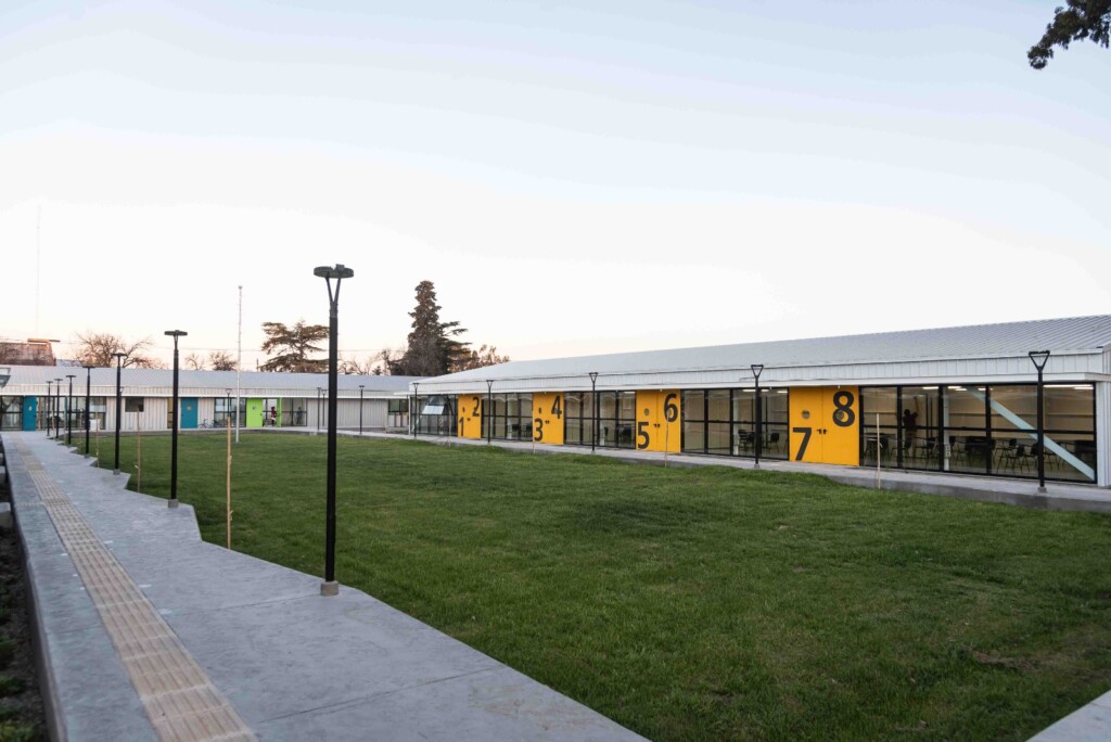 LA PARADOJA DEL POLO EDUCATIVO EN TIEMPOS DE VETO
