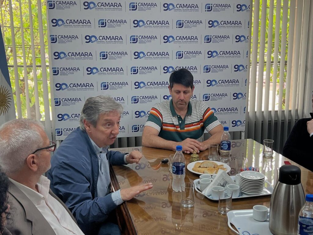 EMIR FÉLIX LLEGÓ CON SU AGENDA POLÍTICA A GENERAL ALVEAR
