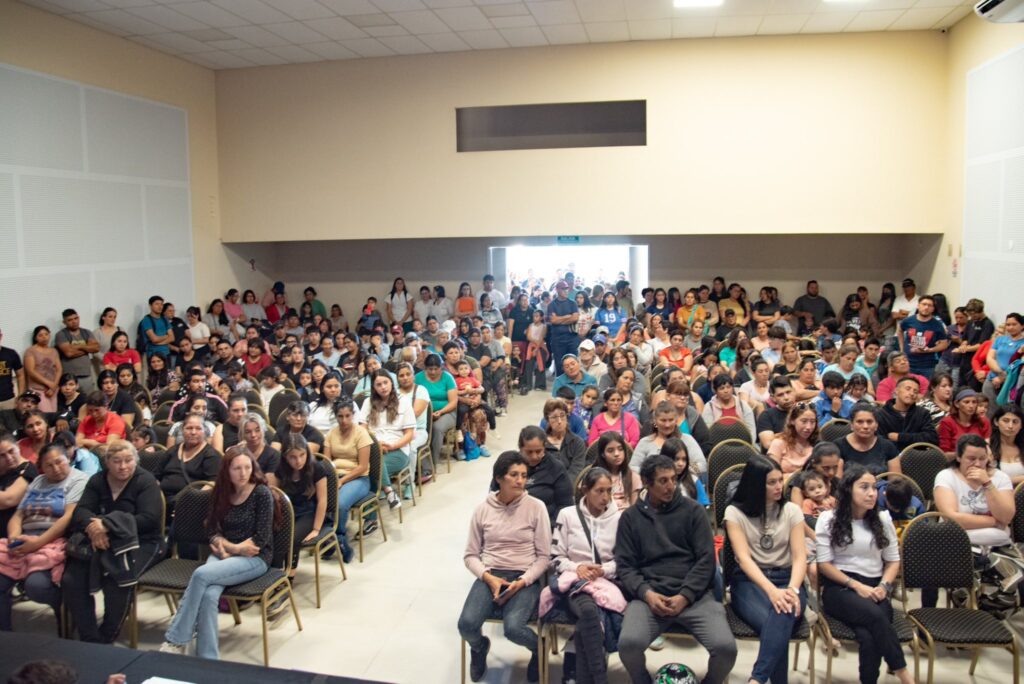 500 BECAS PARA CONSTRUIR EL FUTURO DE SANTA ROSA