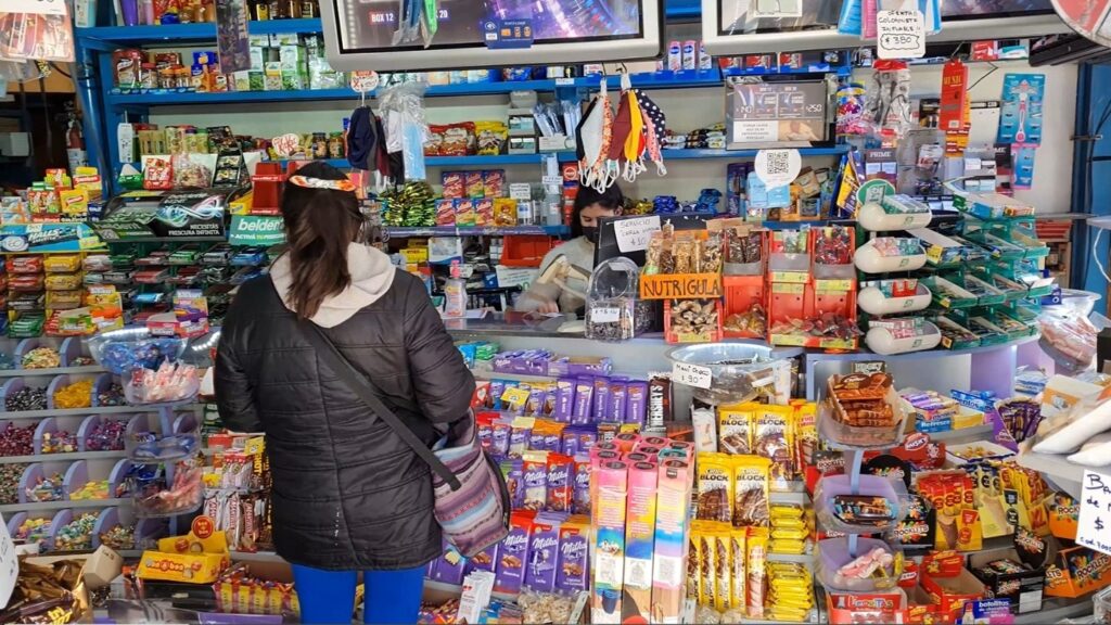 COMERCIANTES: «DESPUÉS DEL 20 NO ENTRA UN PESO»