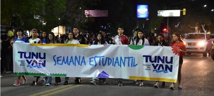 TUNUYÁN CELEBRA EL CIERRE DE LA SEMANA ESTUDIANTIL