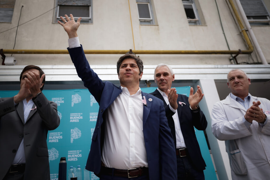Kicillof recorrió las nuevas instalaciones del Hospital Larrain en Berisso