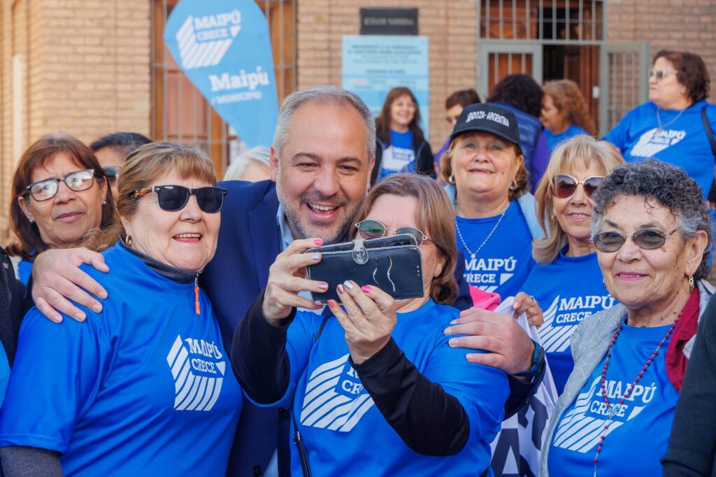 Maipú Asesora a Adultos Mayores sobre la Eximición de Tasas Municipales