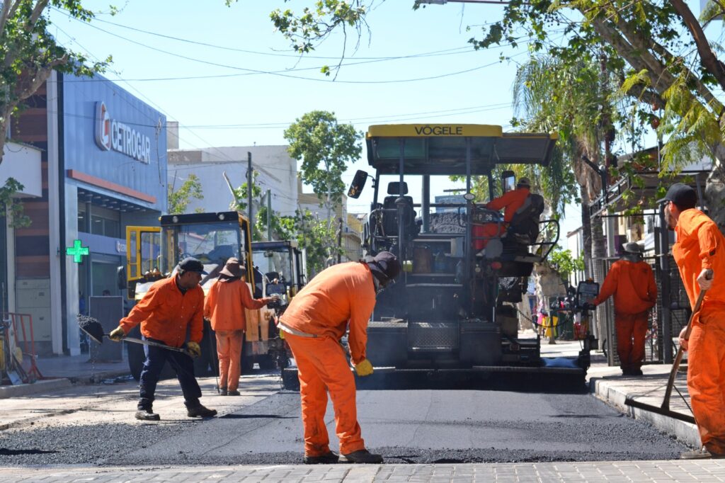 Maipú acelera su Plan Integral de Asfalto: más de 250 cuadras renovadas y un avance del 60%