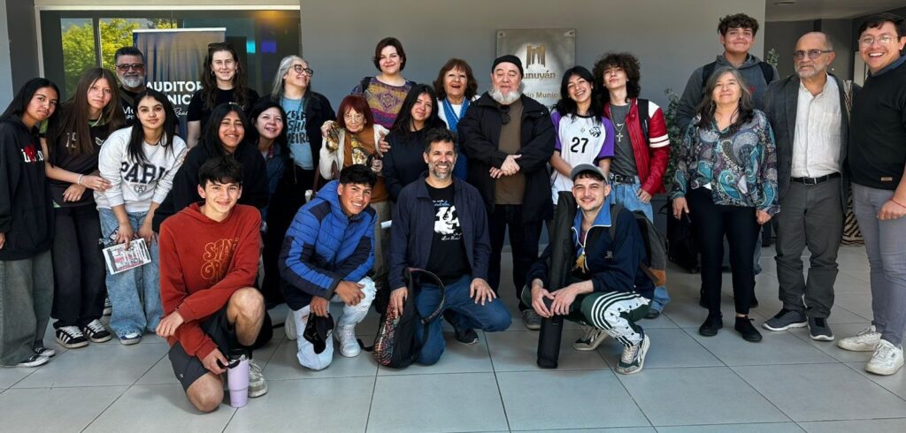 TUNUYÁN REALIZÓ EL XIII FESTIVAL INTERNACIONAL DE VAPOESÍA ARGENTINA