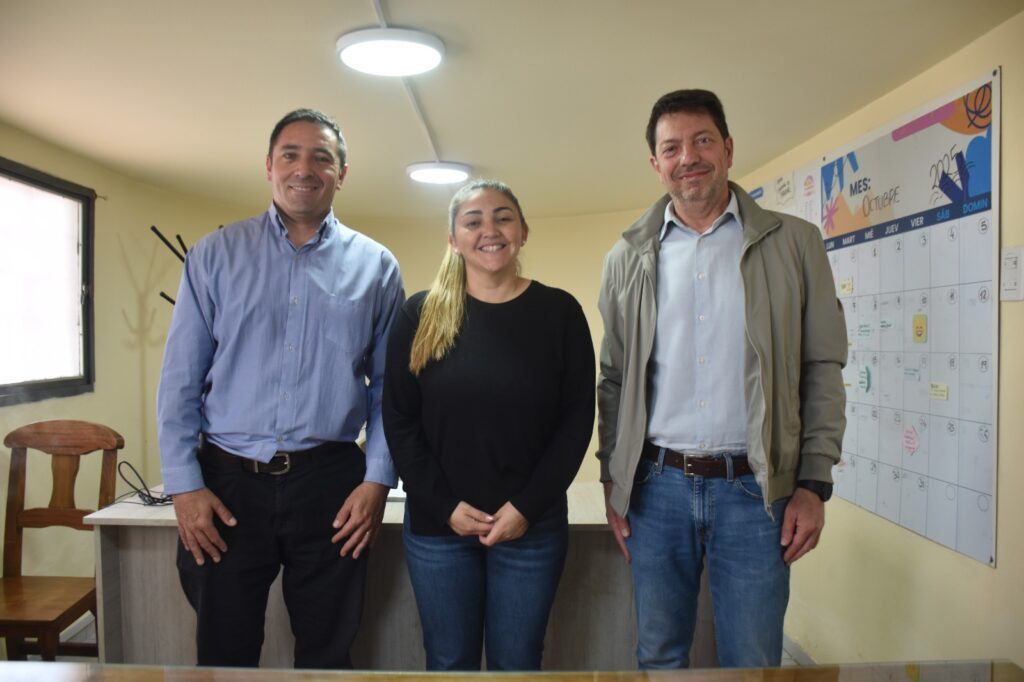 TUNUYÁN FIRMA UN CONVENIO PARA CAPACITAR A ELECTRICISTAS