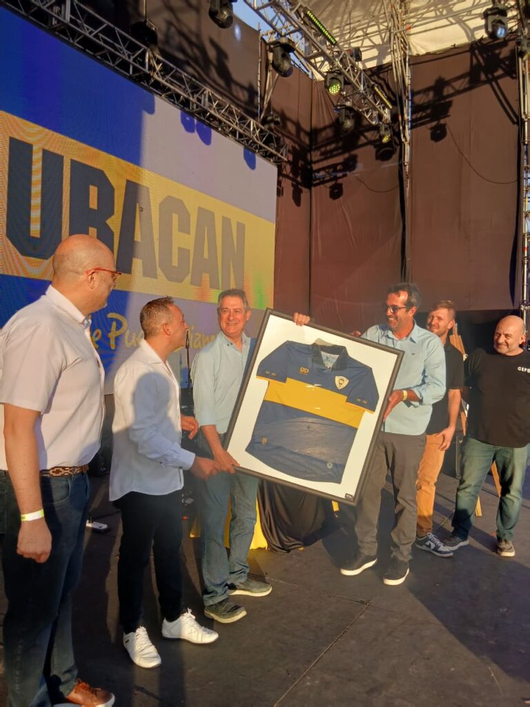 Un siglo que sí late — Huracán celebra 100 años y el HCD dice presente