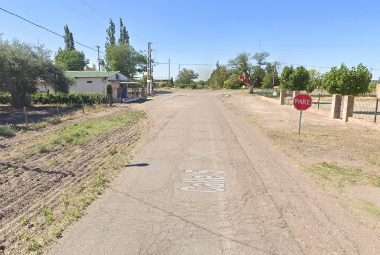 Asfalto roto: calles que aíslan y una Vialidad provincial ausente en Cañada Seca