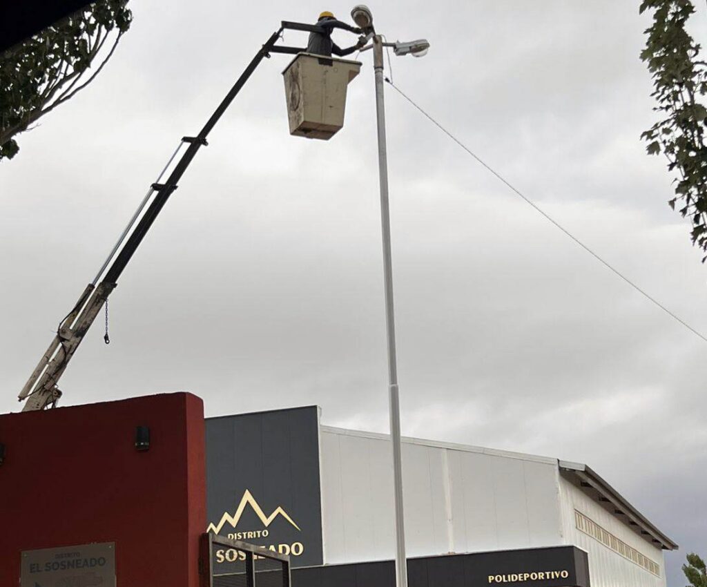 110 nuevas luminarias Led en El Sosneado