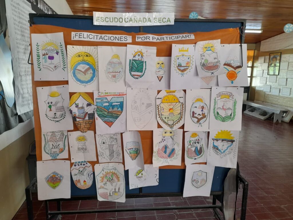 Las escuelas Pedro Goyena y Domingo Hermida ganaron el concurso del escudo distrital de Cañada Seca