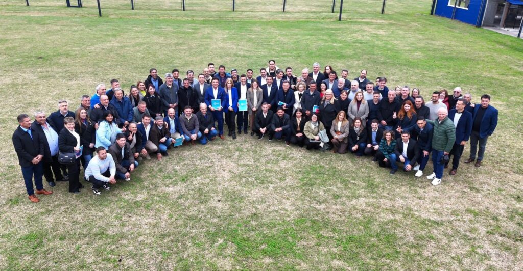Destéfanis reclamó respuestas para los municipios y advirtió sobre el impacto de la crisis en el interior