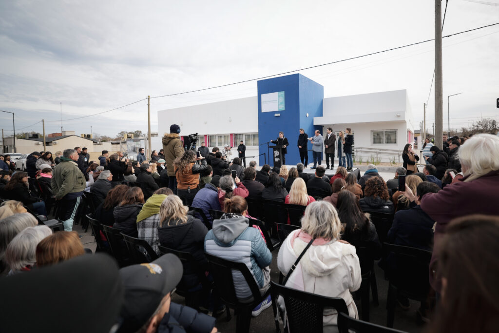 Kicillof inauguró un nuevo Centro Comunitario de Salud Mental