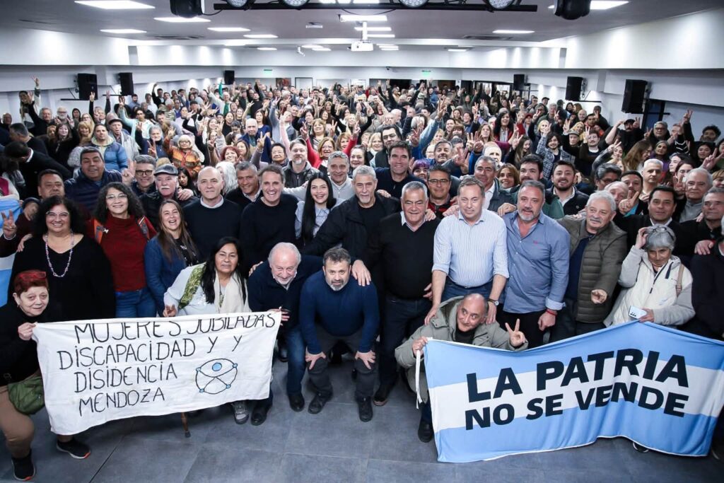 El kicillofismo abrió sede en Mendoza y mueve sus fichas de cara a 2027