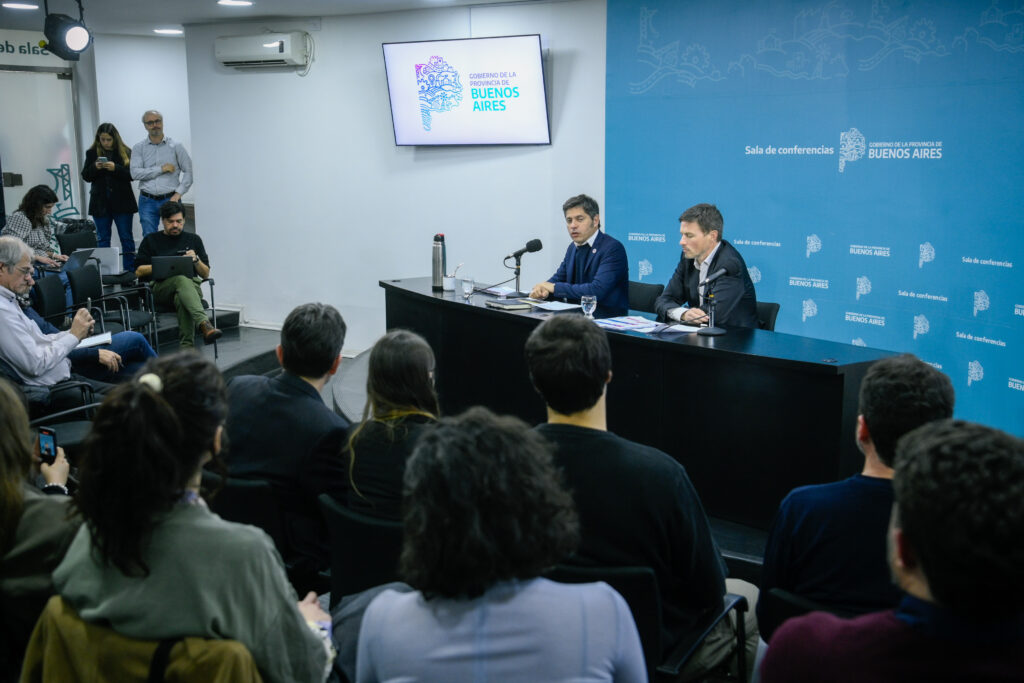 Kicillof y Costa anunciaron medidas para defender a los consumidores de billeteras virtuales