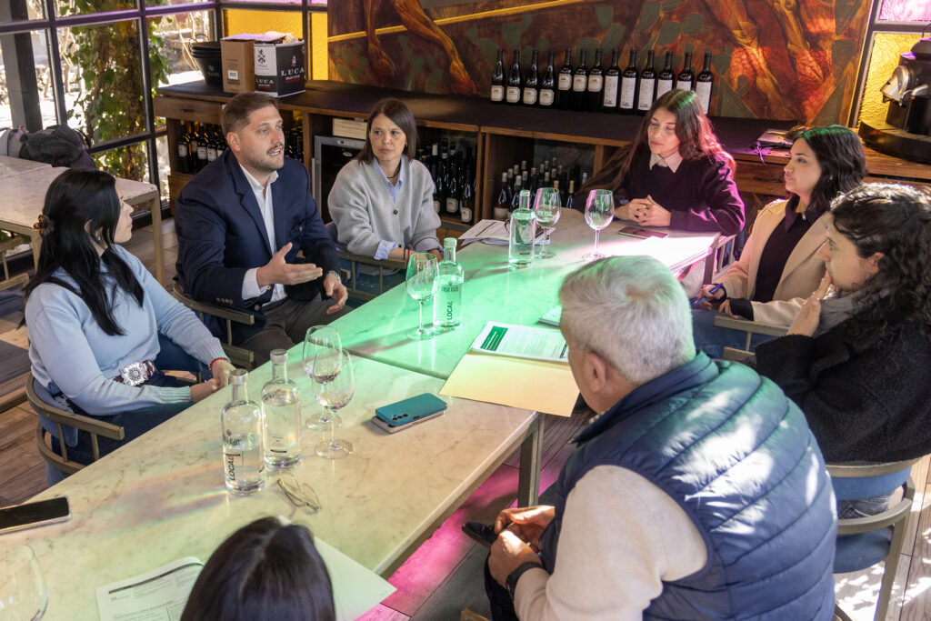 Maipú fortalece el vínculo público-privado con una Ruta Gastronómica Sustentable
